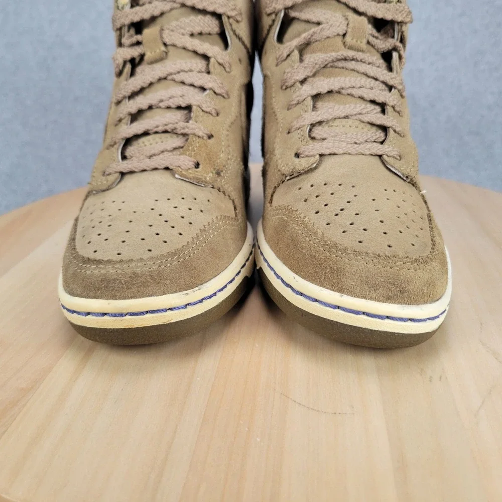 Nike Dunk Sky High Women 6.5 Khaki Suede Hidden Wedge Sneakers 528899-201